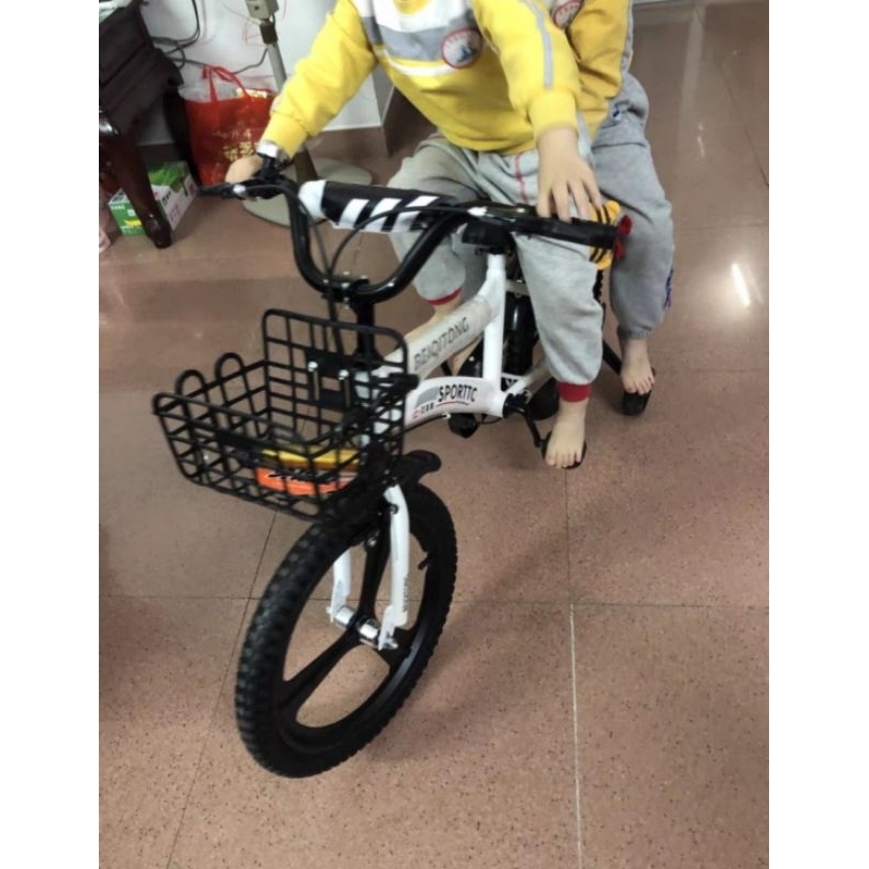 Xe beiquiton có yên vành nan--XE CHO BÉ 2-12 TUỔi