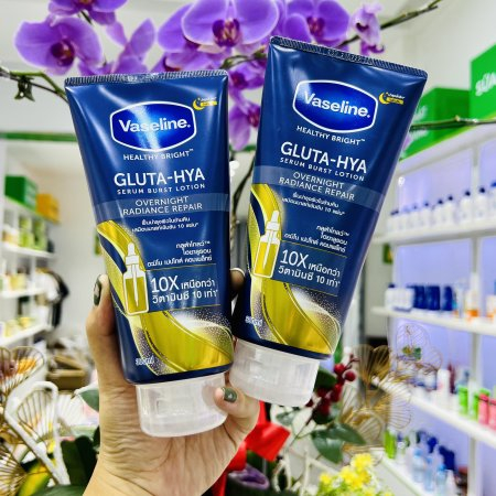 Sữa Dưỡng Thể Trắng Da Vaseline 10X GLUTA HYA OVERNIGHT Màu Xanh