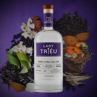 Gin lady triệu sapa 700ml