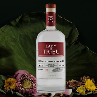 Gin lady triệu đà lạt 700ml