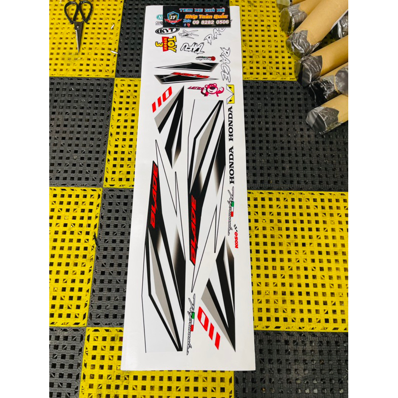 Tem zin wave blade trắng đen