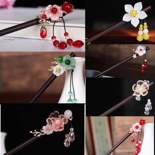 Trâm gỗ cài tóc đính hoa