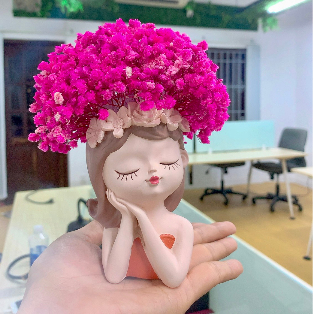 Bình hoa cô gái mini cắm hoa khô baby