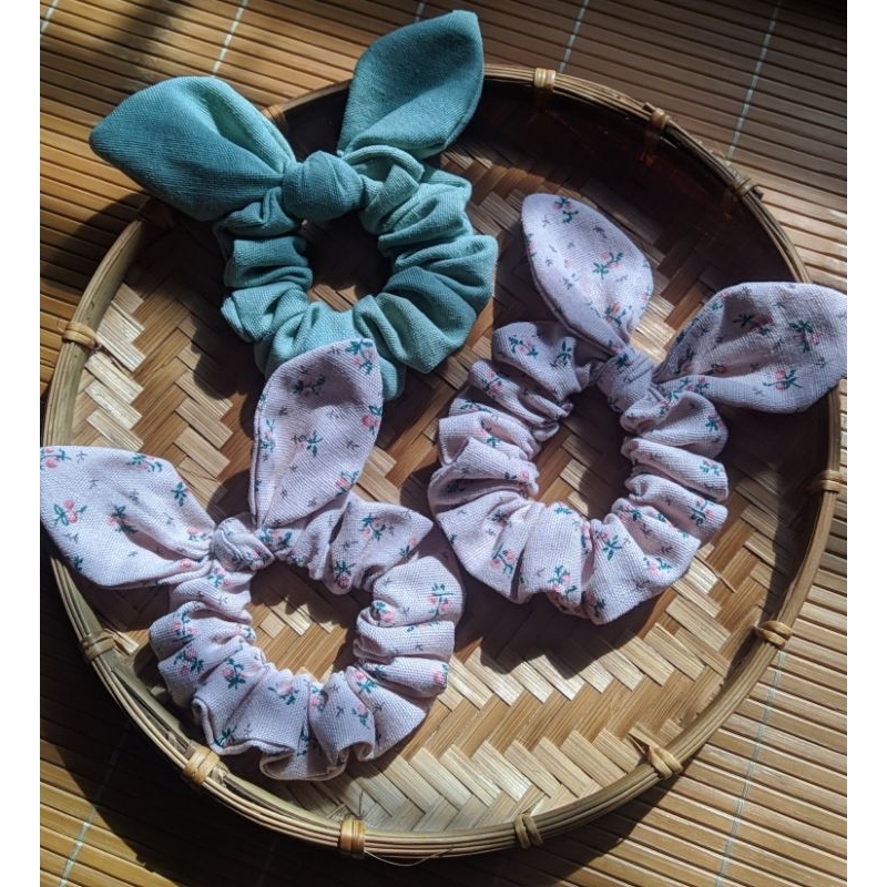 Scrunchies tai thỏ vải linen hoa nhí