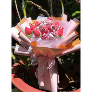 Bó hoa gấu dâu đất sét handmade