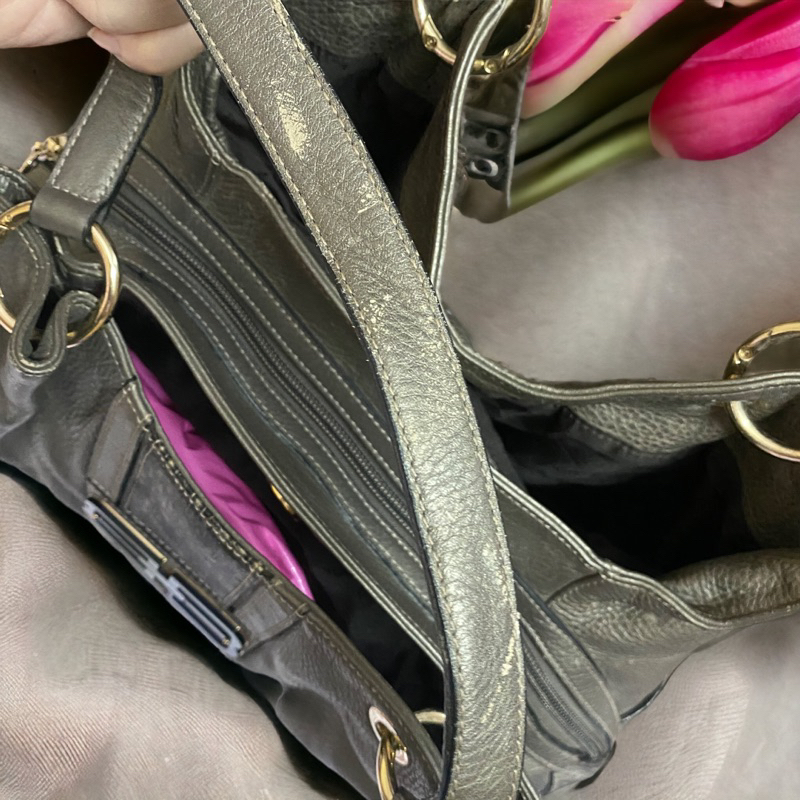 • Túi balenciaga. Vui lòng đọc kỹ mô tả•