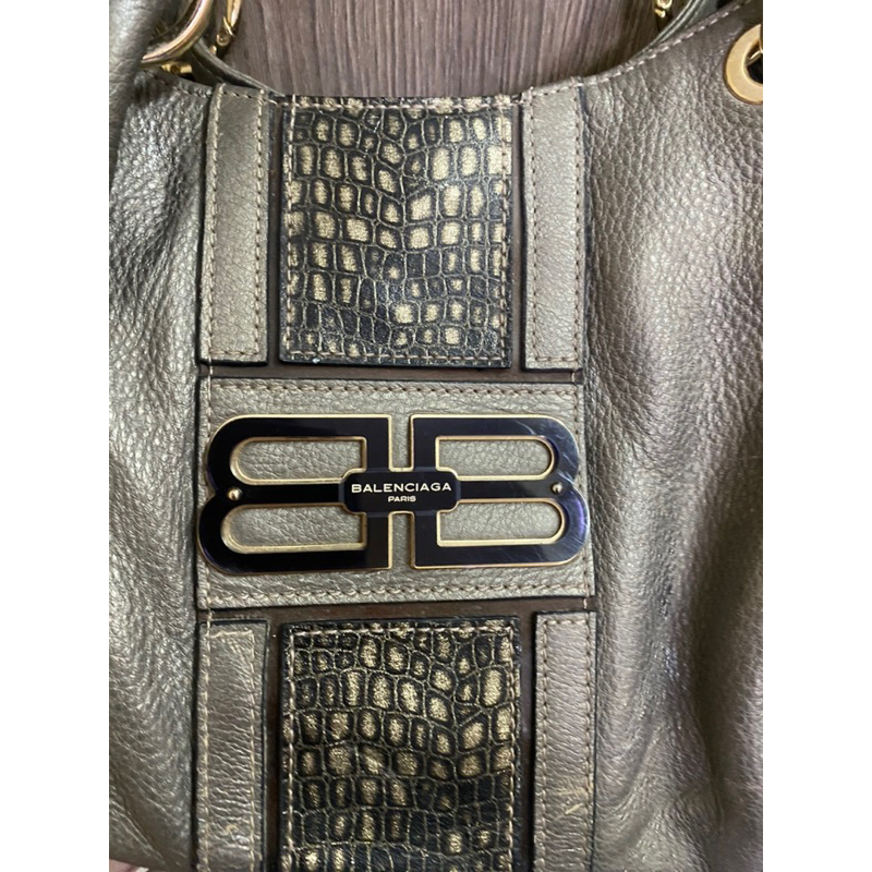 • Túi balenciaga. Vui lòng đọc kỹ mô tả•