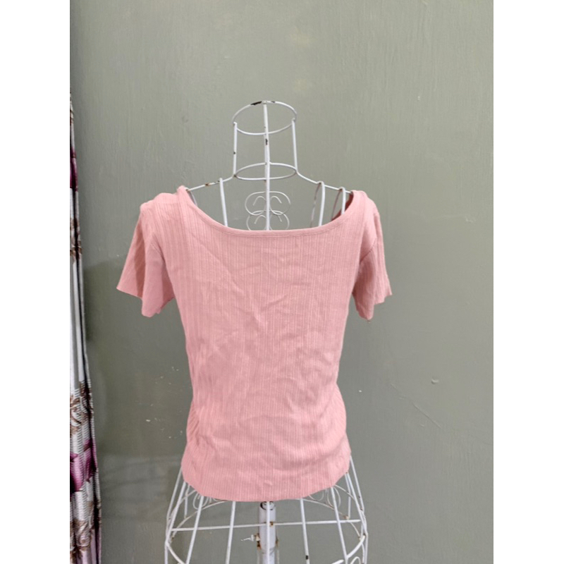 Áo croptop mongtoghi màu Hồng xinh