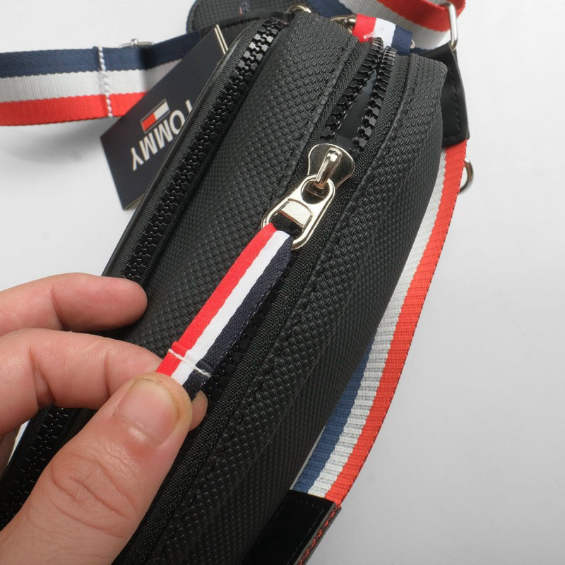 TÚI ĐEO CHÉO TOMMY BLACK KÈM TÚI NHỎ FULL TAG MẠC CHUẨN HÃNG