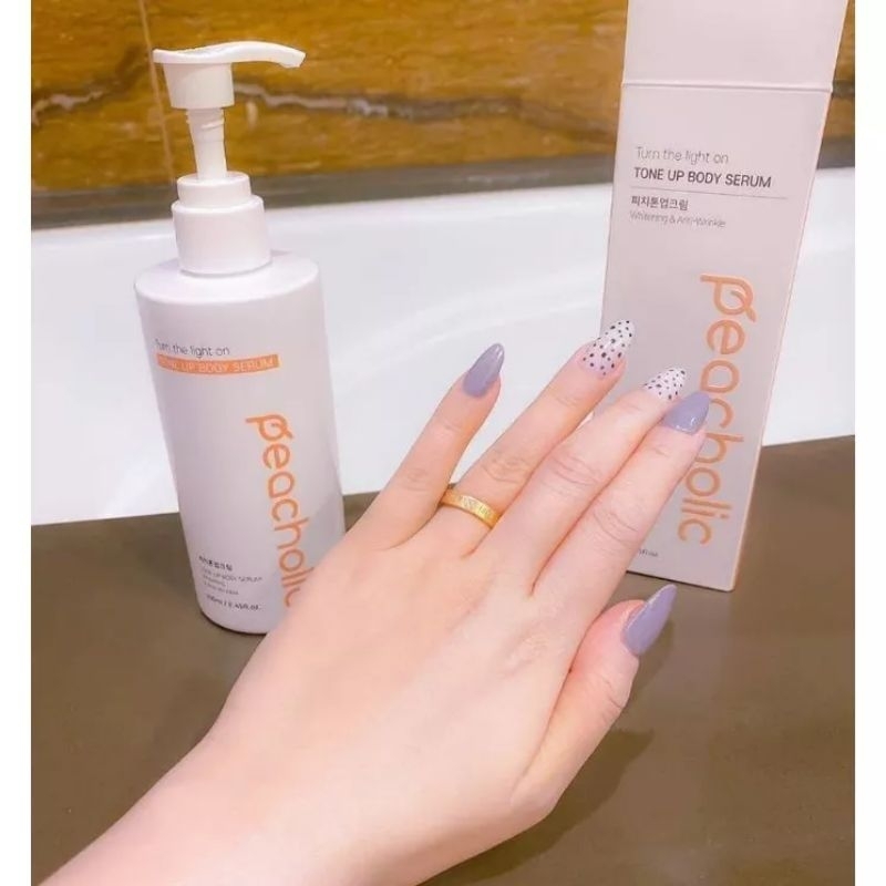 KEM BODY NÂNG TONE KÍCH TRẮNG DA PEACHOLIC