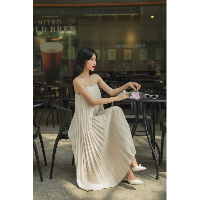 Váy maxi dập li Lindy dress