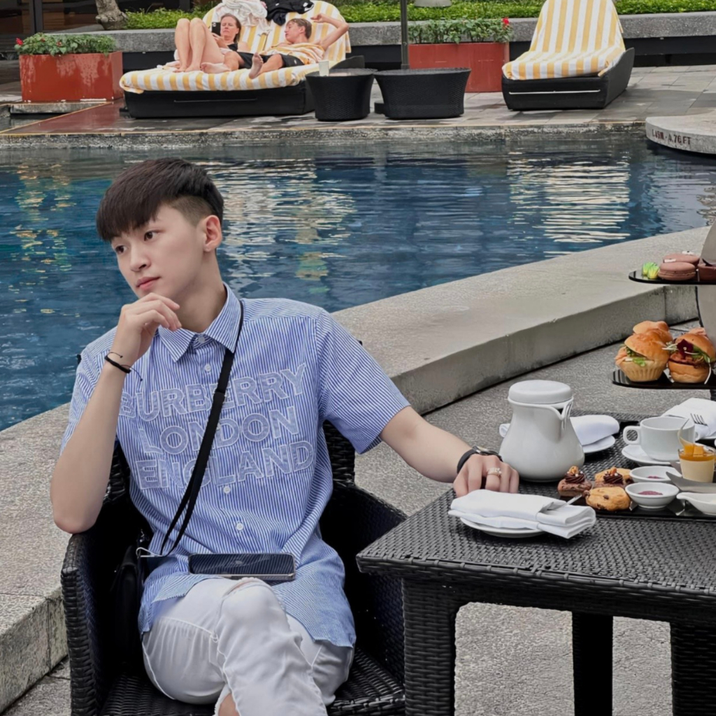 Áo Sơ Mi BURBERRY LONDON ENDLAND Ngắn Tay Chữ Thêu Cao Cấp. | BigBuy360 - bigbuy360.vn