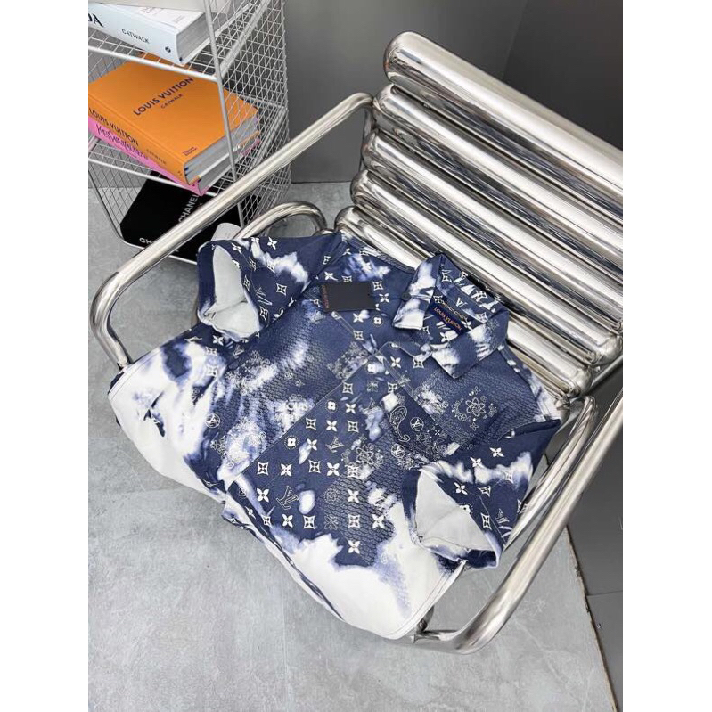 ⚡️[Hight Quality] Hàng Có Sẵn!! Áo Sơ Mi Denim Luon Vuituoi Họa Tiết Camo Monogram Bandana Blue - Hàng Loại 1 Cao Cấp