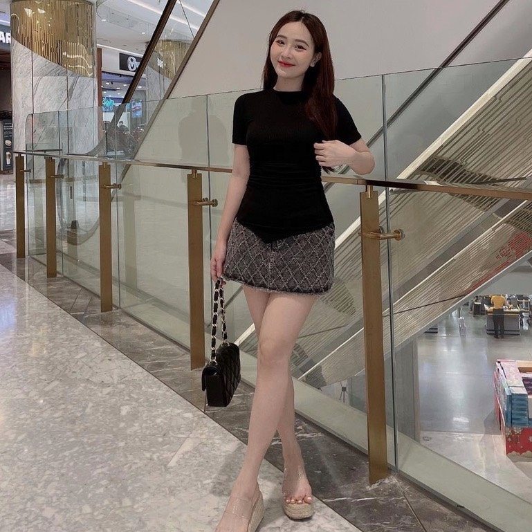 Áo thun nữ tay ngắn tà xẻ nhúng nữ cổ tròn lyie