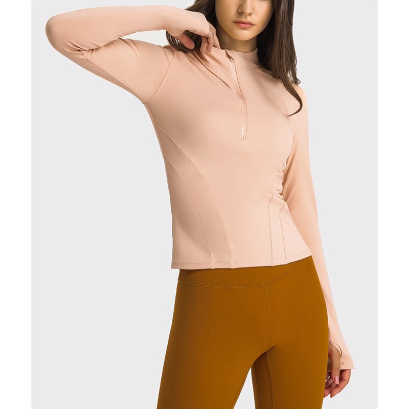 Lululemon- Flash Forward Half Zip