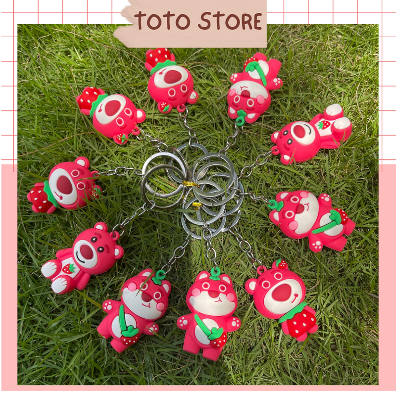 Móc Khóa Gấu Dâu Cao Su Dẻo Màu Hồng Cute Hot Trend Năm Nay