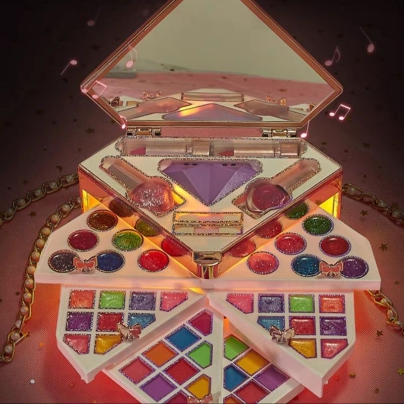 Túi xách đồ trang điểm an toàn cho bé