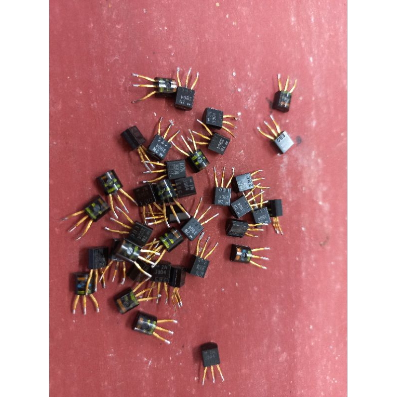 Transistor 2N3904 xin chân vàng tháo máy