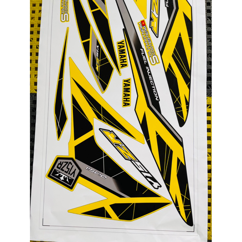 TEM XE EXCITER 150 Y15zr VÀNG ĐEN