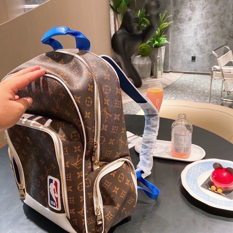 ⚡Hàng cao cấp⚡️!! Balo LV X NBA Backpack Monogram Nâu - Balo Sơn Tùng Loại 1 Full Túi Tag - Hàng Hot 2023