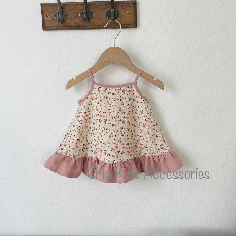 Váy talia thô kiện hai dây đơn giản cho bé