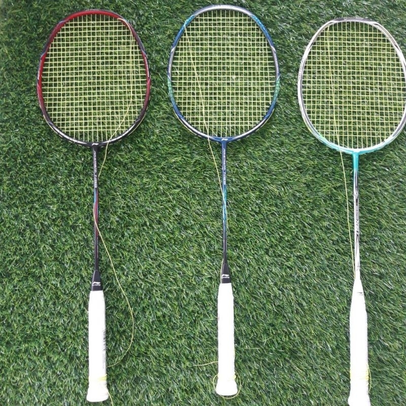 Vợt cầu lông lining khung cacbon căng từ 9-11 kg