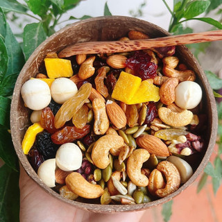 Granola siêu hạt loại 1 ( 2 hộp tặng bộ gáo dừa muỗng gỗ )