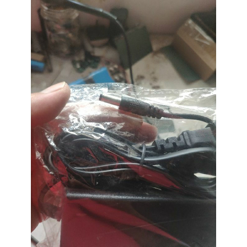 Sạc Pin Xe Điện 36V2A Đầu Ra 10s42v Chân DC 2.5mm Tặng Kèm Chân Cái