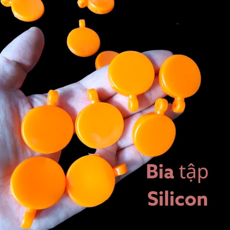 Bia tập ná cao su đỏ 3cm