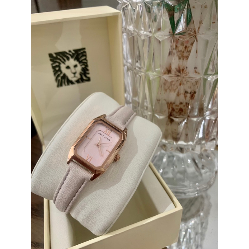 Đồng hồ Anne Klein nhỏ xinh