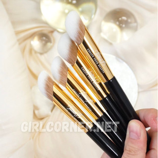 Cọ che khuyết điểm Feather B B130