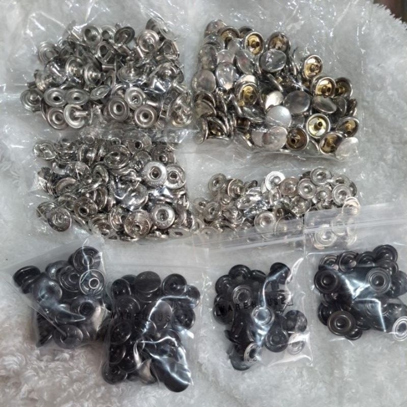 Nút bấm 4 thành phần 15 k/10 bộ nut 1,5 cm