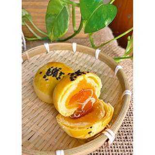 Bánh liu xiu Su trứng muối tan chảy