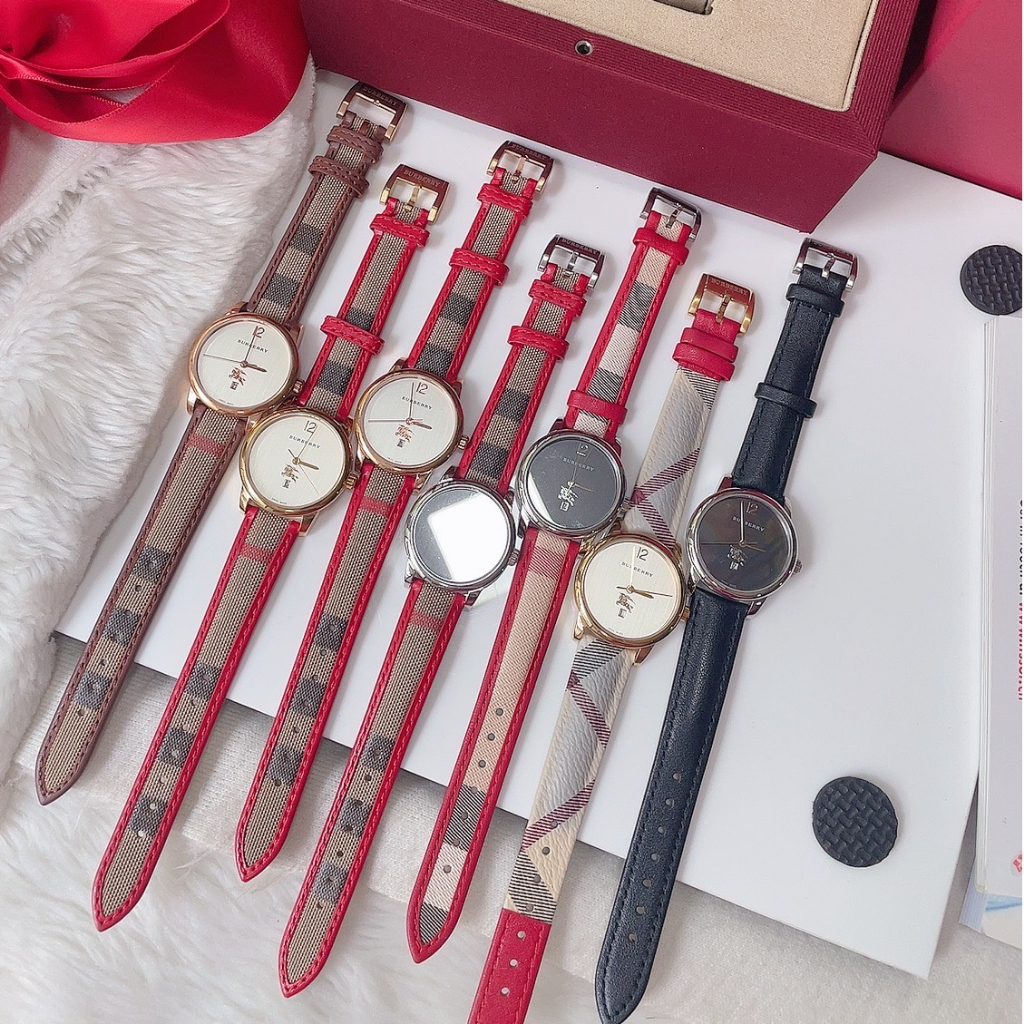 Đồng hồ nữ burberry dây da, mặt trơn có lịch , size 32mm
