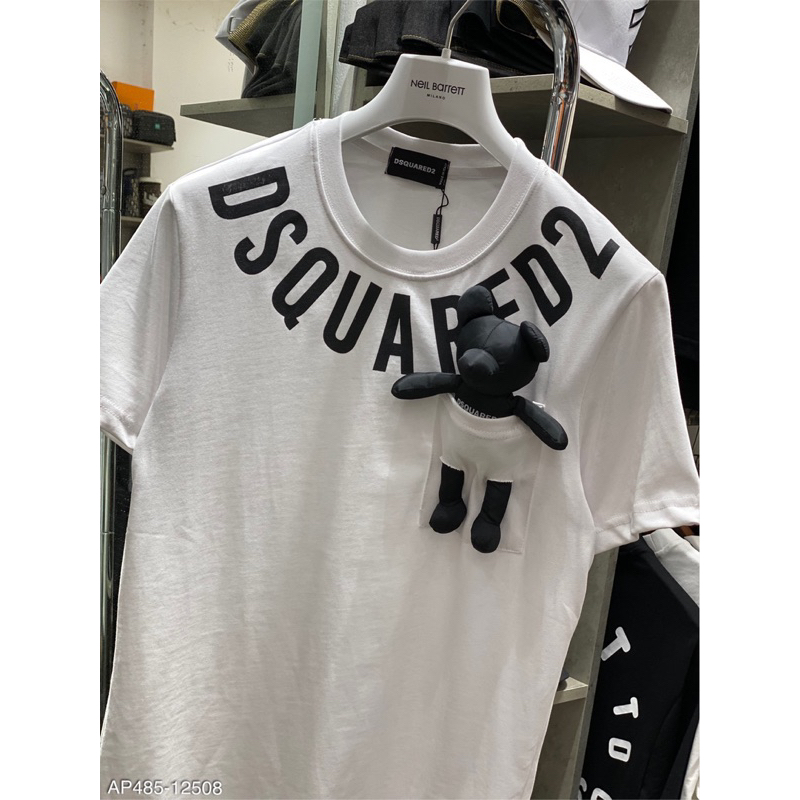 Áo phông hoạ tiết logo ở cổ mix gấu cực chất 2023