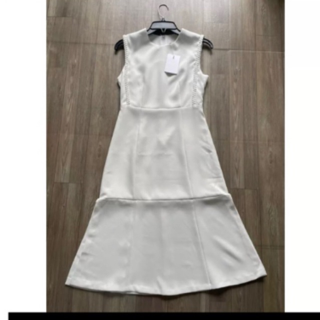 Đầm Ted trắng tinh khôi dễ thương cho mùa hè