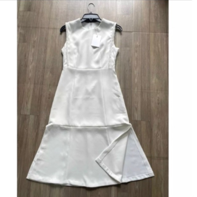 Đầm Ted trắng tinh khôi dễ thương cho mùa hè