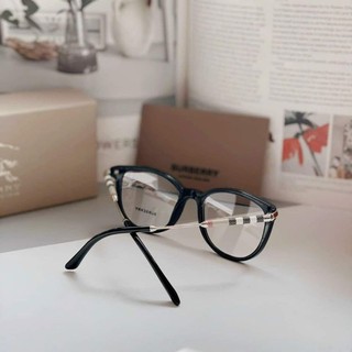 Sỉ Mắt Giả Cận