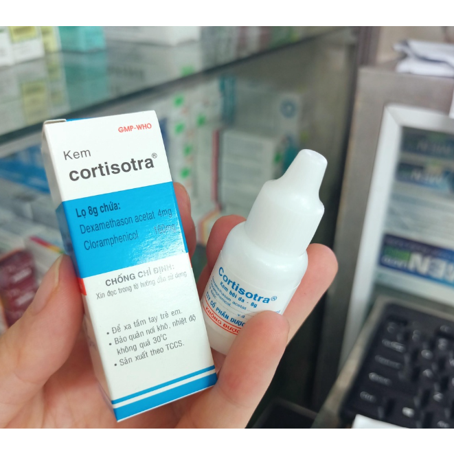 CORTISOTRA lọ 8g KEM BÔI DA