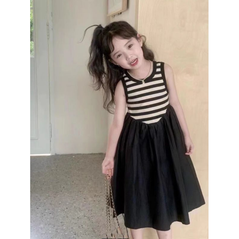 Váy  phối thán xinh xắn bé gái