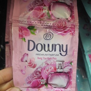 Dây 10 gói nước xả vải Downy Bung toả hạnh phúc 20ml