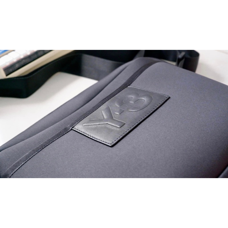 Túi đeo chéo Adidas Y3