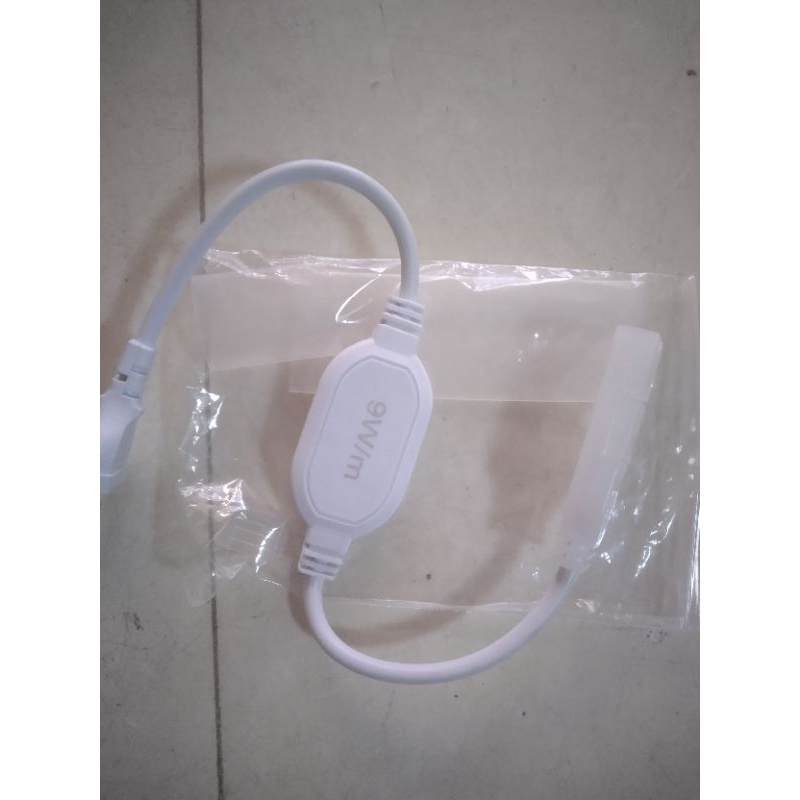 Đèn led đây Rạng đông sáng vàng bảo hành 24 tháng