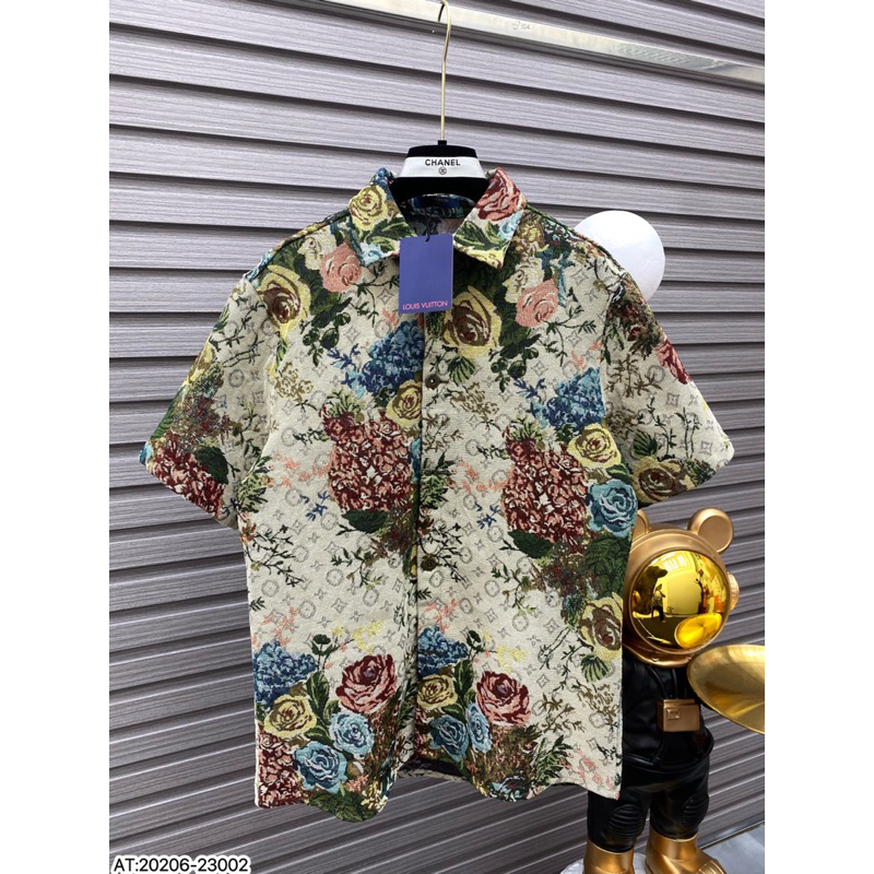 Áo PoLo LV SS 2023 -Hoạ tiết Monogram kết hợp với Hoa siêu nét (Bản Like Au)