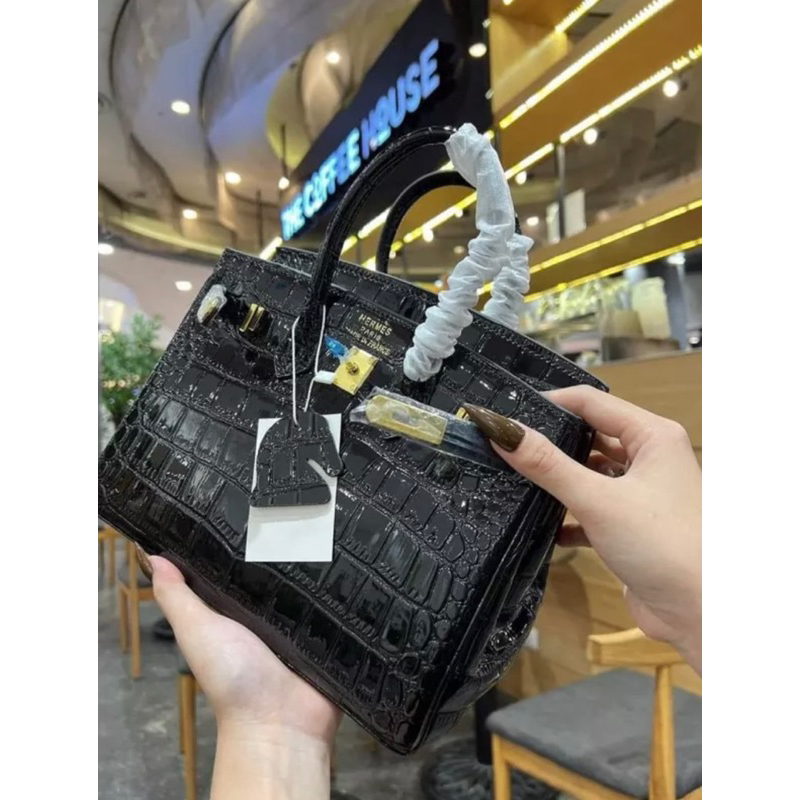 Túi H.M vân rắn bóng sz 25