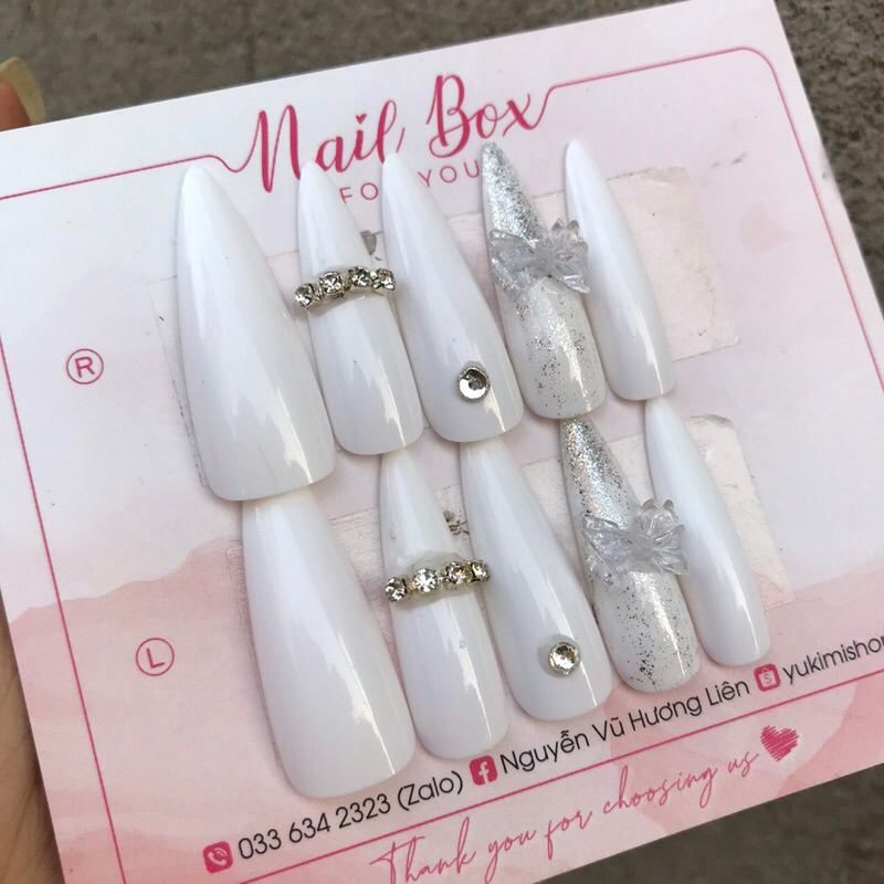 Bộ 20 móng giả nailbox thiết kế đính đá