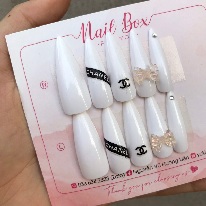 Bộ 20 móng giả nailbox thiết kế đính đá