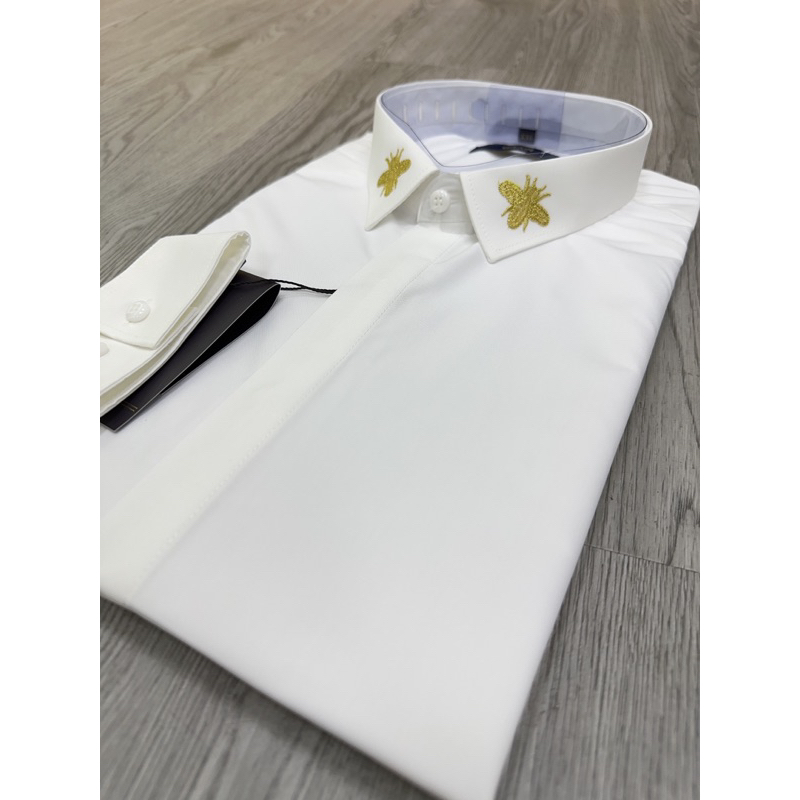 Áo Sơ Mi Thêu Cổ