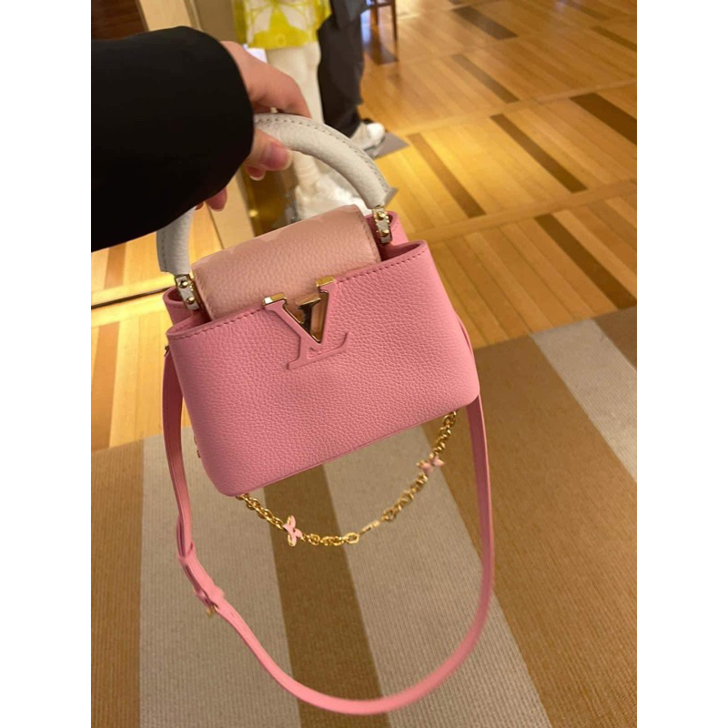 Túi LV Capucines mini chất liệu da bò kích thước 21cm cá tính