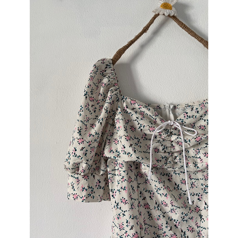 H1313 váy hoa nhí mặc hè size S M 2hand
